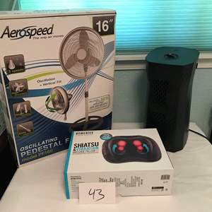 Lot # 43 - NIB Homedics massage pillow, Hunter air purifier, NIB Aero speed PF60 16" pedestal fan