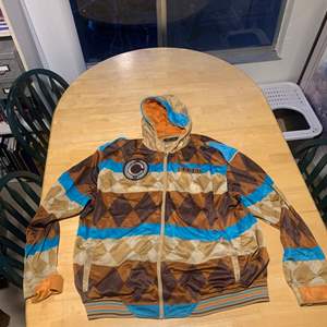 Lot #207 Men’s Coogi Size 3XL Hoodie Ski Club 1969 Stained Sleeves