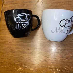 Lot #17 Disney Mr. & Mrs. Coffee Cups