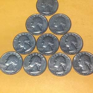 Lot #28 (10) 1976 Bi-Centennial Quarters