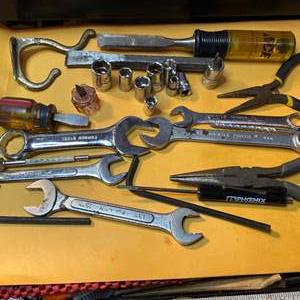 Lot #32 Lot if Miscellaneous Tools