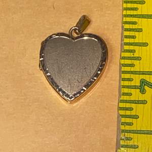 Lot #37 14K Gold Heart Locket