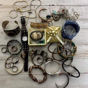 Lot #65 Lot of Mixed Jewelry Necklaces Rings Broaches Fossil Watch 