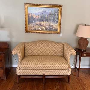 Lot # 20 - Queen Anne Style Love Seat - 20th Century Design