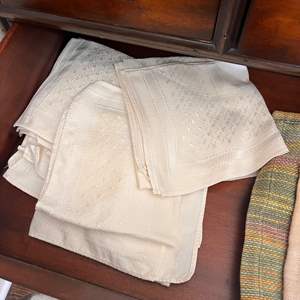 Lot # 30 -  Table Linens, Vintage Cloth Napkins and More