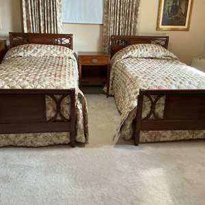 Lot #152 - Henredon Heritage Set of Extra Long Twin Beds 