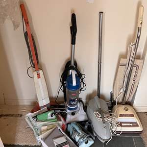 O- Lot #87 - Vintage Vacuum Cleaner Lot - Hoover, Bissell, Eureka, and More