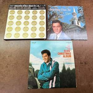 Lot #588 - Vintage Vinyl Records Elvis Presley 50 worldwide greatest hits. Elvis How great thou art and Christmas Album.