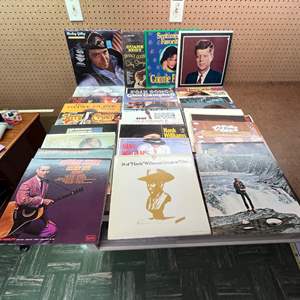 Lot #582 -  Vintage Vinyl Record Album Lot - Various Country Artists. Glen Campbell  Hank Williams 