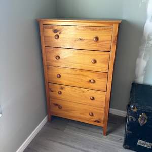 Lot #50 5-Drawer Dresser