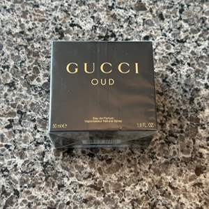 Lot #73 Gucci OUD Eau de Parfum Spray for Women