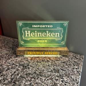 Lot #78 Heineken Lighted Beer Sign