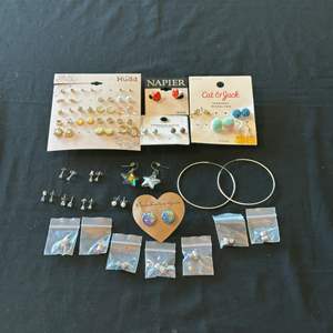 Lot #94 Cute Assortment of Earrings