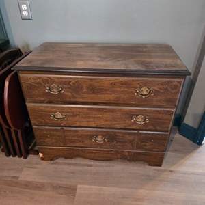 Lot #101 3-Drawer Dresser