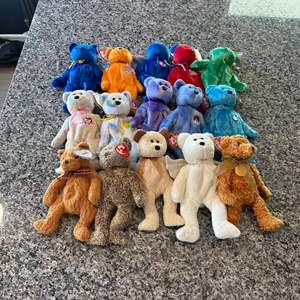 Lot #122 Variety of Ty Beanie Babies