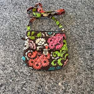 Lot #138 Vera Bradley Crossbody Bag