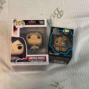 Lot #171 Monster High Watzit Vinyl Doll Pets & America Chavez Funko Pop! 