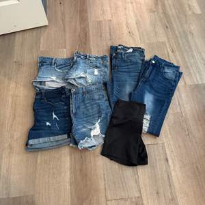 Lot #275 Variety of Ladies Shorts - Size 8/9