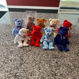 Lot #307 (9) Ty Beanie Babies Bears