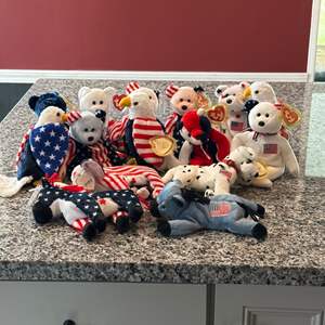 Lot #315 Assorted USA Ty Beanie Babies - Bears, Eagles & More