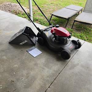 Lot #339 Self Propelled Honda Lawn Mower