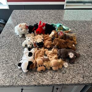 Lot #342 Assorted Dog Ty Beanie Babies