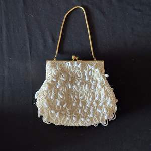 Lot #77 Elegant Beaded Purse - Hong Kong