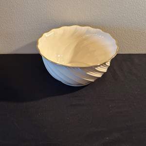 Lot #150 Lenox Swirl Pattern Serving Bowl