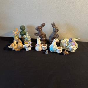 Lot #159 Cute Assortment of Ceramic Rabbits