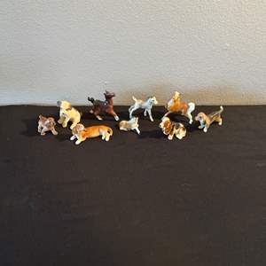 Lot #163 Variety of Ceramic Horses & Dogs