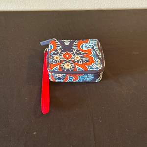 Lot #208 Vera Bradley Travel Pill Case