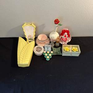 Lot #309 Cute Assortment of Ceramic Decor