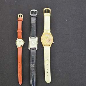 Lot #382 (3) Wristwatches