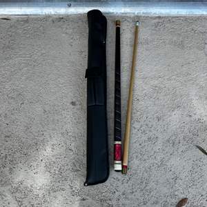 Lot #467 Pool Stick w/ Case