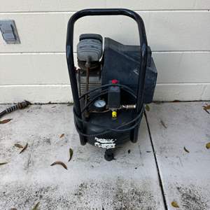 Lot #513 Portable 2hp Pancake Air Compressor