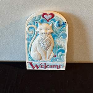 Lot #546 Vintage Jim Shore Cat Welcome Sign