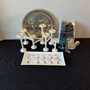 Lot #558 Candles, Candle Holders & More Home Decor