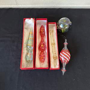 Lot #671 Beautiful Blown Glass Ornaments