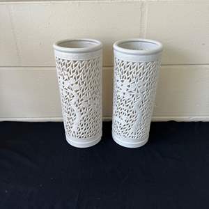 Lot #683 (2) Asian Style Ceramic Vases