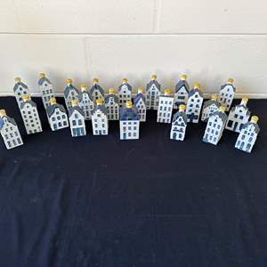 Lot #691 Delft KLM Miniature Houses - Holland