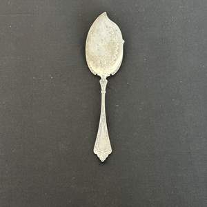 Lot #801 Sterling Silver Cake Server - TW is 44.4g