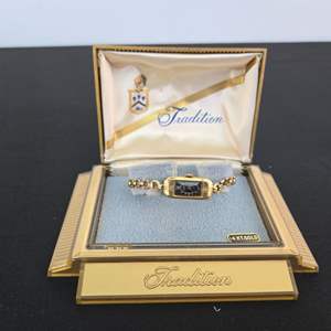 Lot #842 Gruen 14k Gold Watch - TW is 10.61g