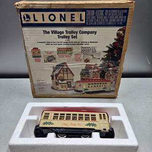 Lot #20 Lionel Village Trolley With Box