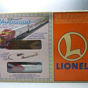 Lot #10 Lionel Warbonnet Train Set With Box As Shown