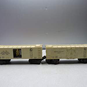 Lot #17 Lot of 2 Lionel Refrigerator Train Cars As Shown