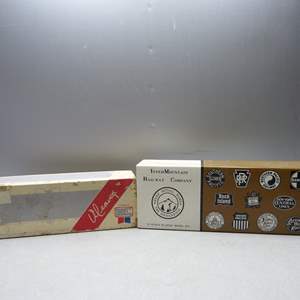 Lot #33 Mixed Lot 2 Train Model Kits With Box As Shown