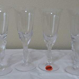 Lot #298  4 GREAT Igor Carl Faberge' (France) Kissing Doves tall wine/water glasses (GOOGLE THESE)