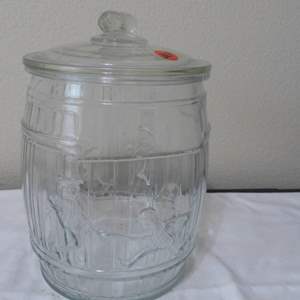 Lot #369  ORIGINAL VINTAGE Planters Peanuts  countertop store display jar Made in USA (2 small chips on lid)