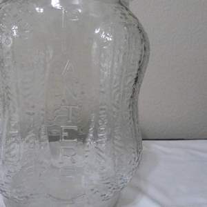 Lot #370 Planters Peanuts ORIGINAL VINTAGE countertop store display jar Made in USA (slight roughness on lid)