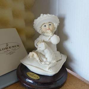 Lot #28 Lot of 2 Florence Figurines In Box As Shown